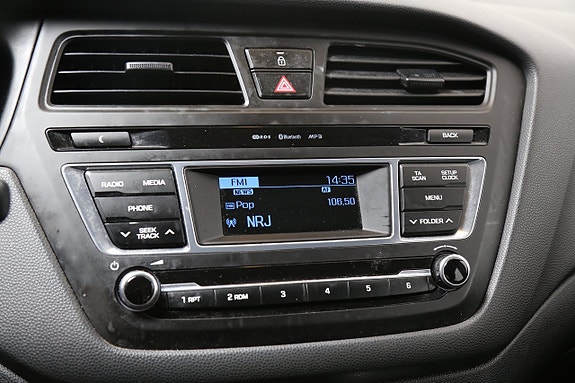 Hyundai i20 20 of 23