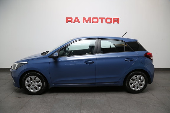 Hyundai i20 2 of 23