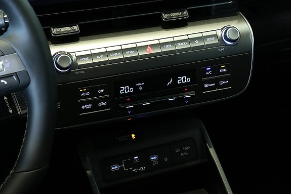 Hyundai Kona 16 of 18