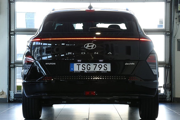 Hyundai Kona 5 of 18