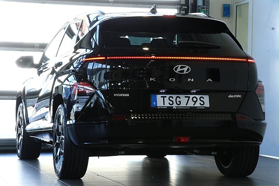 Hyundai Kona 4 of 18