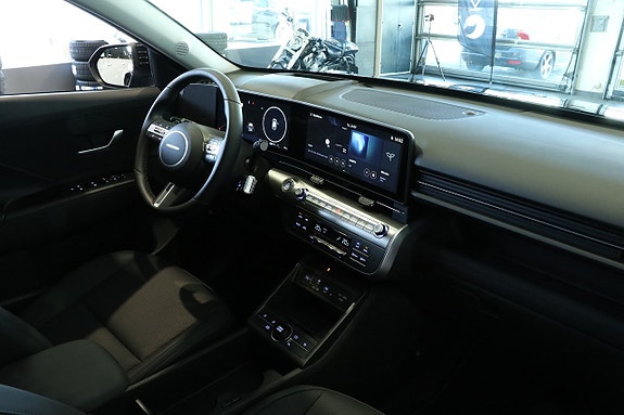 Hyundai Kona 12 of 18