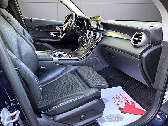 Mercedes-Benz GLC250 d 13 of 23