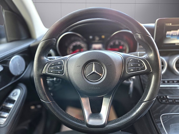 Mercedes-Benz GLC250 d 17 of 23
