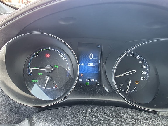 Toyota C-HR 3 of 5