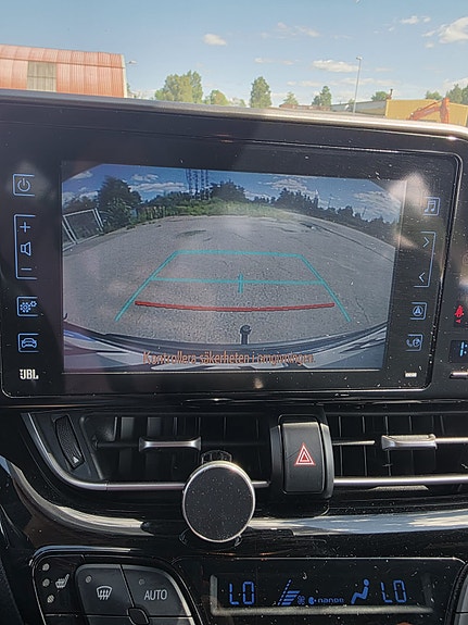Toyota C-HR 2 of 5