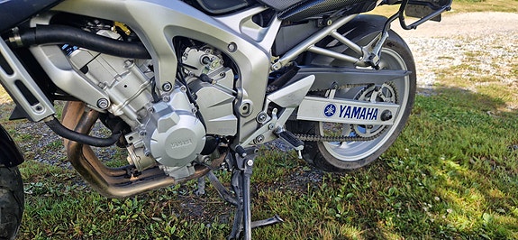 Yamaha FZ6-S 4 of 10