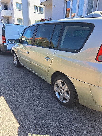 Renault Grand Espace 3 of 12