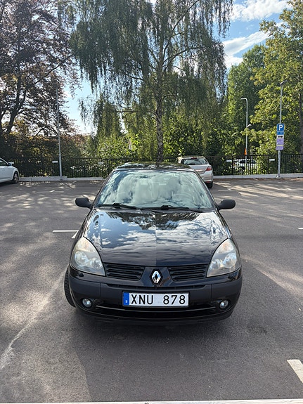 Renault Clio 2 of 5