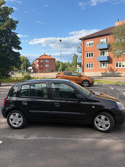 Renault Clio 3 of 5