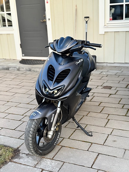Yamaha Aerox 5 of 5