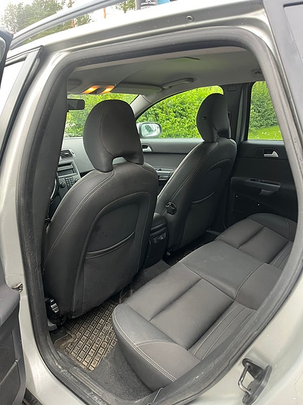 Volvo V50 5 of 5