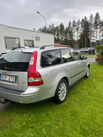 Volvo V50 2 of 5