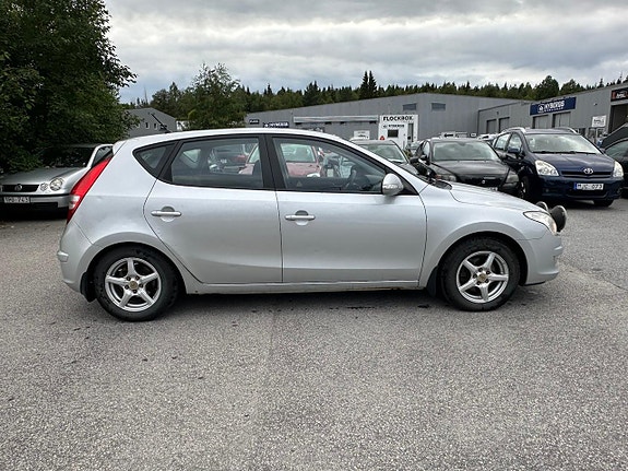 Hyundai i30 5 of 5