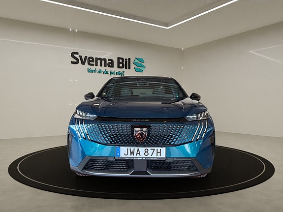 Peugeot 3008 2 of 5