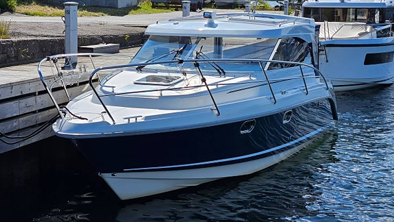 Aquador 28 HT -08 Volvo Penta D6-330 DPH mkt välskött 11 of 12