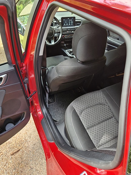 Kia Ceed 8 of 12