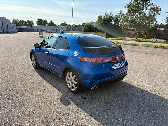 Honda Civic 2 of 7