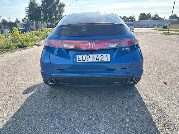Honda Civic 4 of 7
