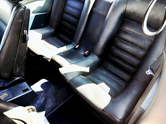 BMW 635CSi 3 of 4