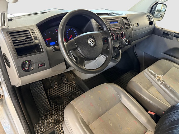 Volkswagen Transporter 9 of 18