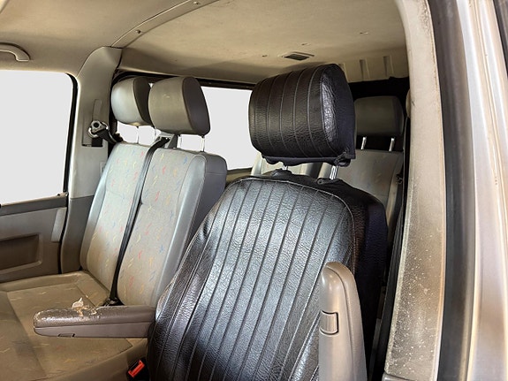 Volkswagen Transporter 10 of 18