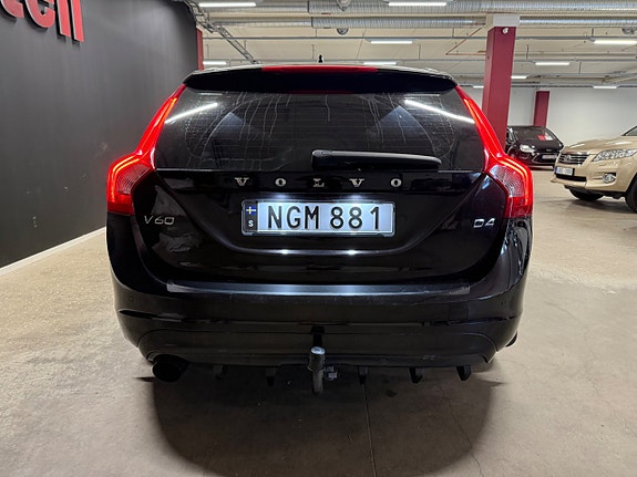 Volvo V60 4 of 19