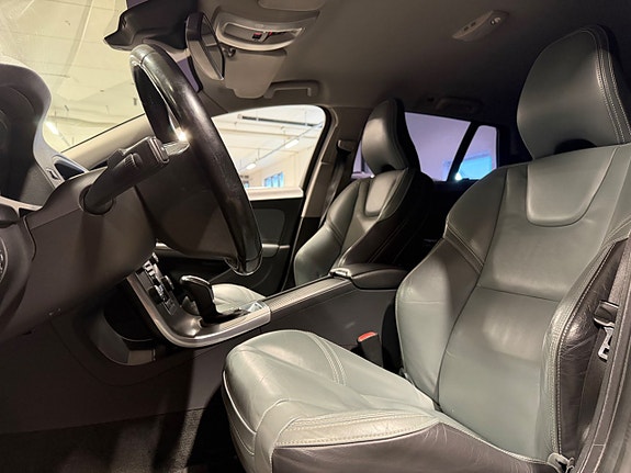 Volvo V60 11 of 19
