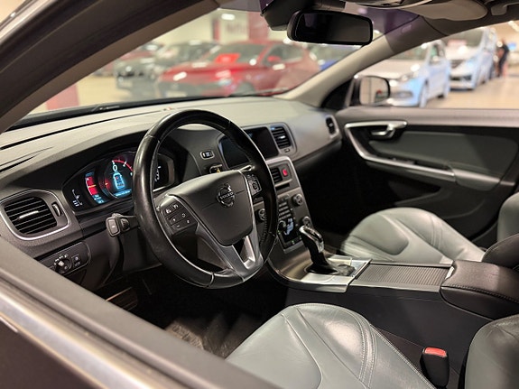Volvo V60 10 of 19