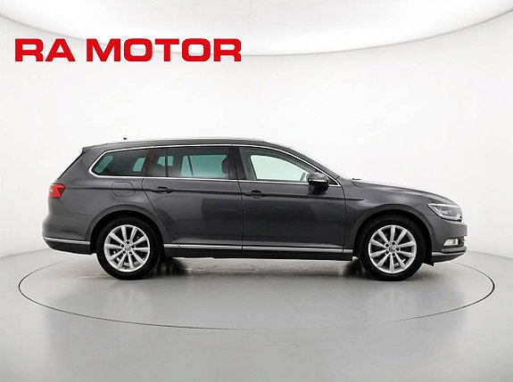 Volkswagen Passat 5 of 27