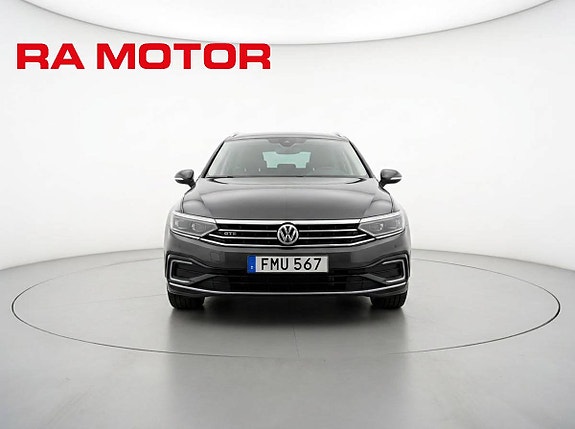 Volkswagen Passat 6 of 27