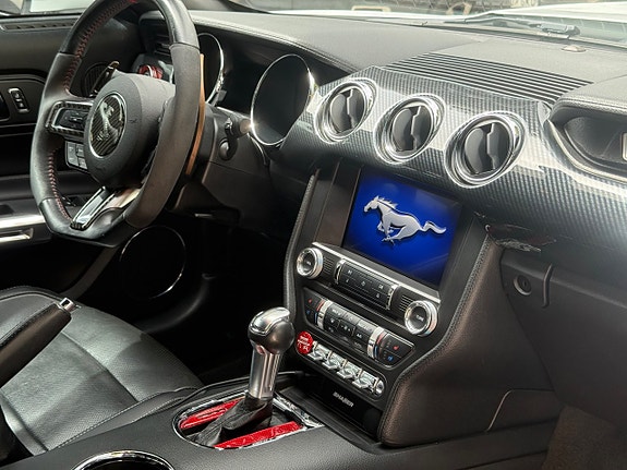 Ford Mustang 9 of 10