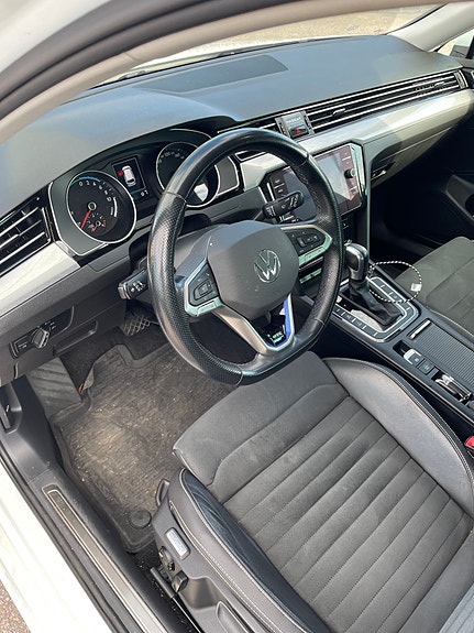 Volkswagen Passat 5 of 5