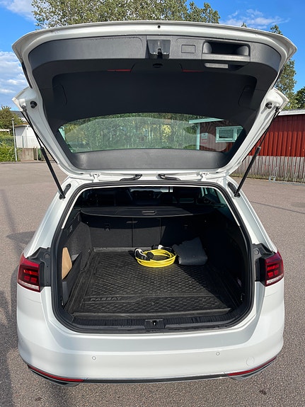 Volkswagen Passat 4 of 5