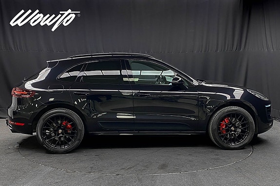 Porsche Macan GTS 3 of 5