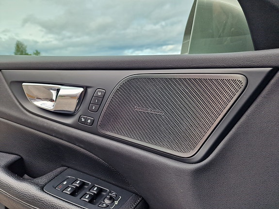Volvo V60 16 of 17