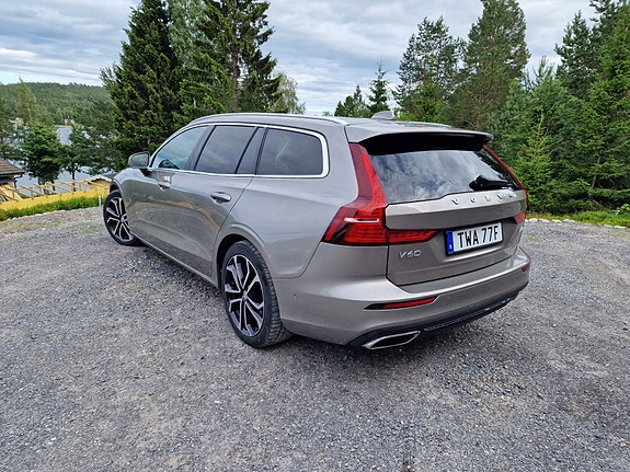 Volvo V60 6 of 17