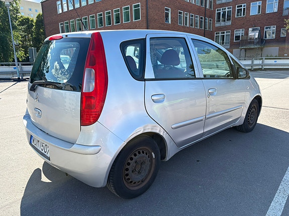 Mitsubishi Colt 3 of 5