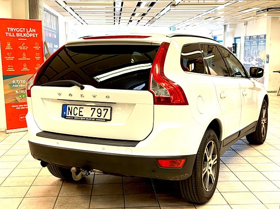 Volvo XC60 3 of 13