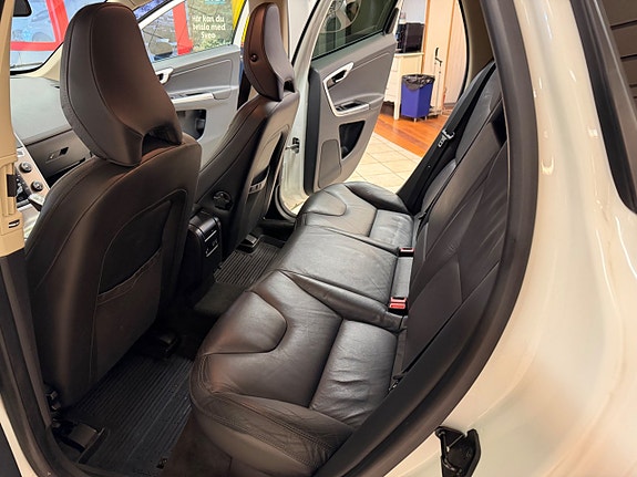 Volvo XC60 12 of 13