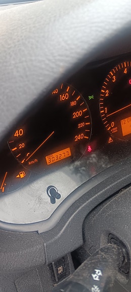 Toyota Avensis 6 of 6