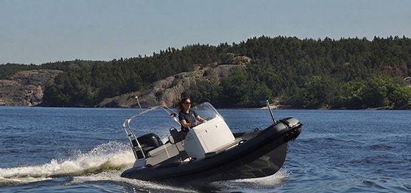 Agapi 655 RIB – 2009 – Suzuki 175 hk – Nya Hypalon-tuber 22