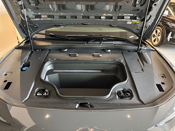 Audi A6 e-tron 14 of 14