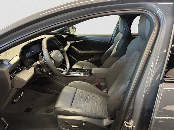 Audi A6 e-tron 7 of 14