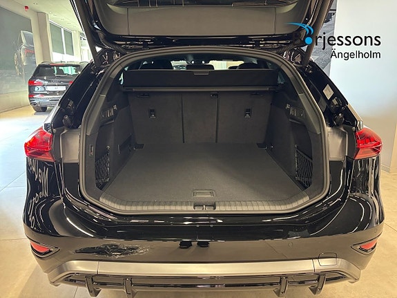 Audi A6 e-tron 13 of 14