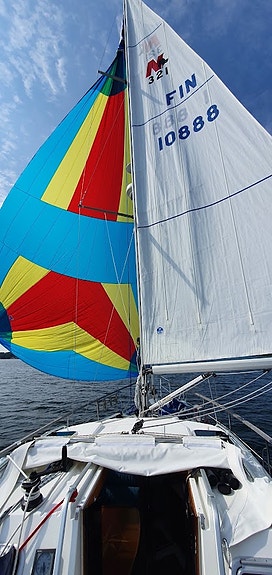 Nauticat 321S 3 of 5