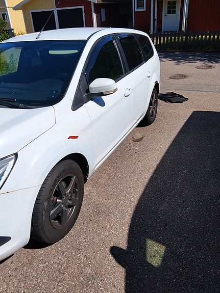 Ford Focus 3 of 5