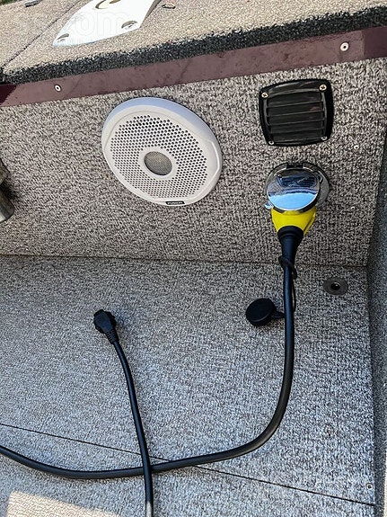Finval 505 / Mercury 100hk / Livescope LVS34 / Garmin Force / LiFePO4 / Respo 7 of 8