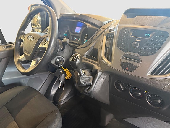 Ford Transit Custom 17 of 17