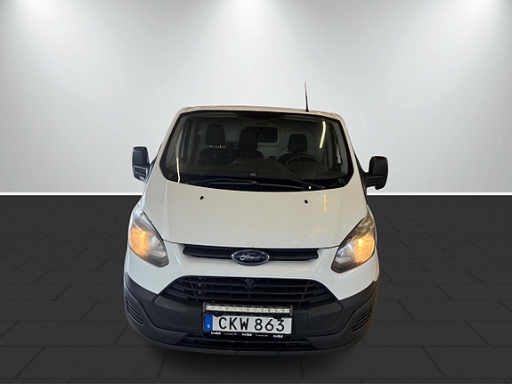 Ford Transit Custom 3 of 5